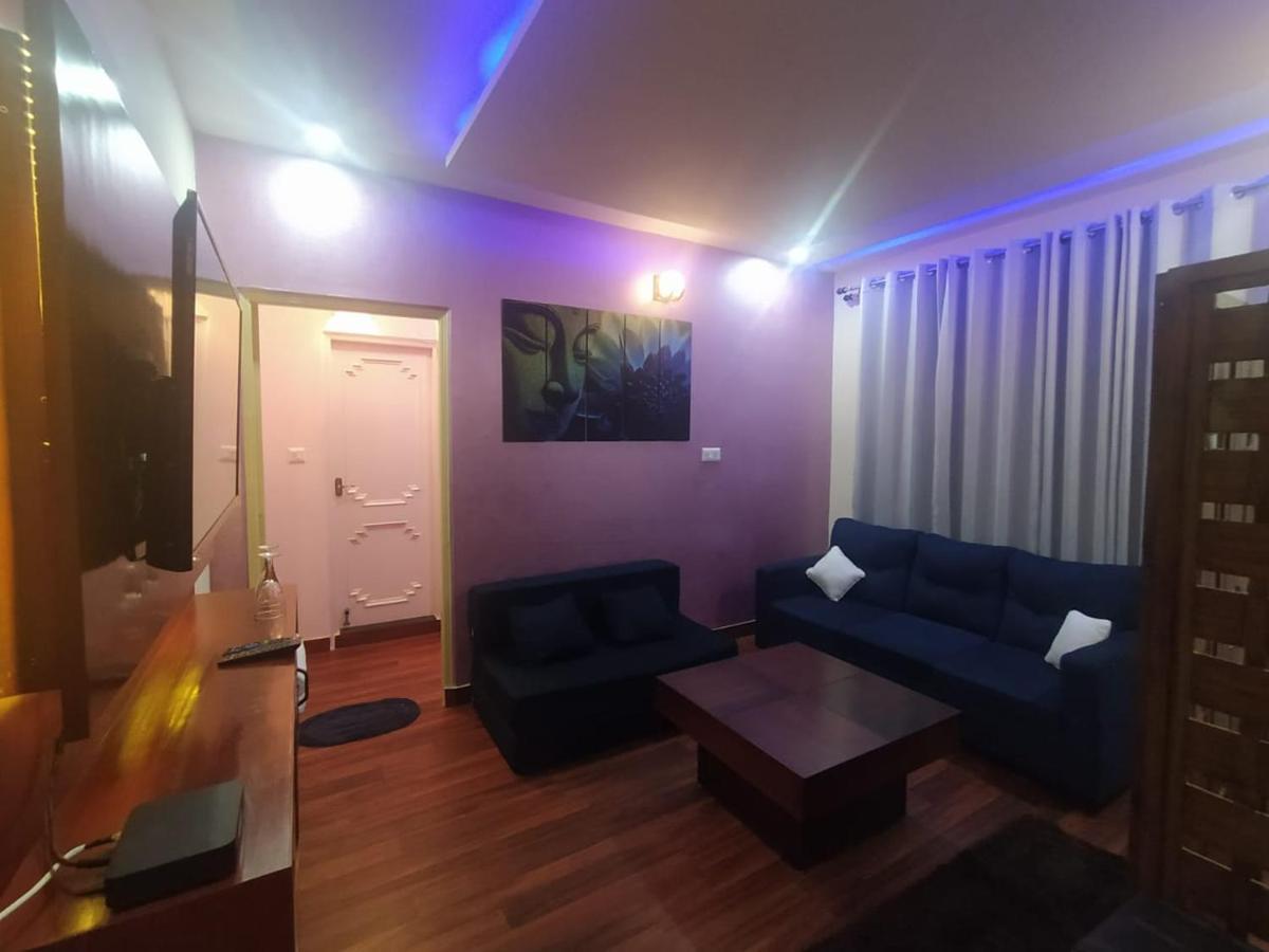 Deluxe Homestay Apartments With Kitchen In ชิมลา ภายนอก รูปภาพ